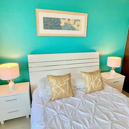 Directly On The Beach With Pool & Ocean View ميامي بيتش المظهر الخارجي الصورة
