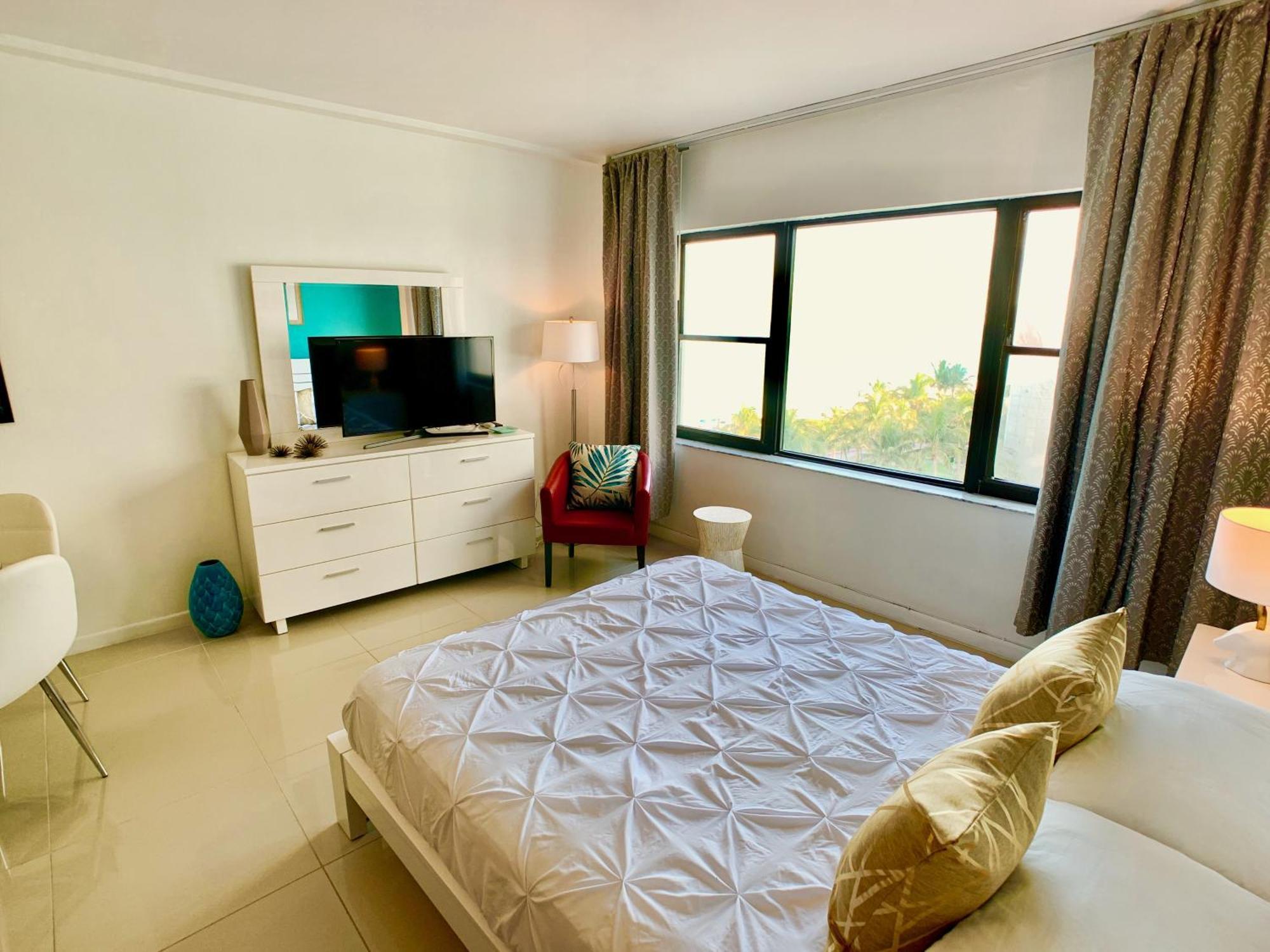 Directly On The Beach With Pool & Ocean View ميامي بيتش المظهر الخارجي الصورة