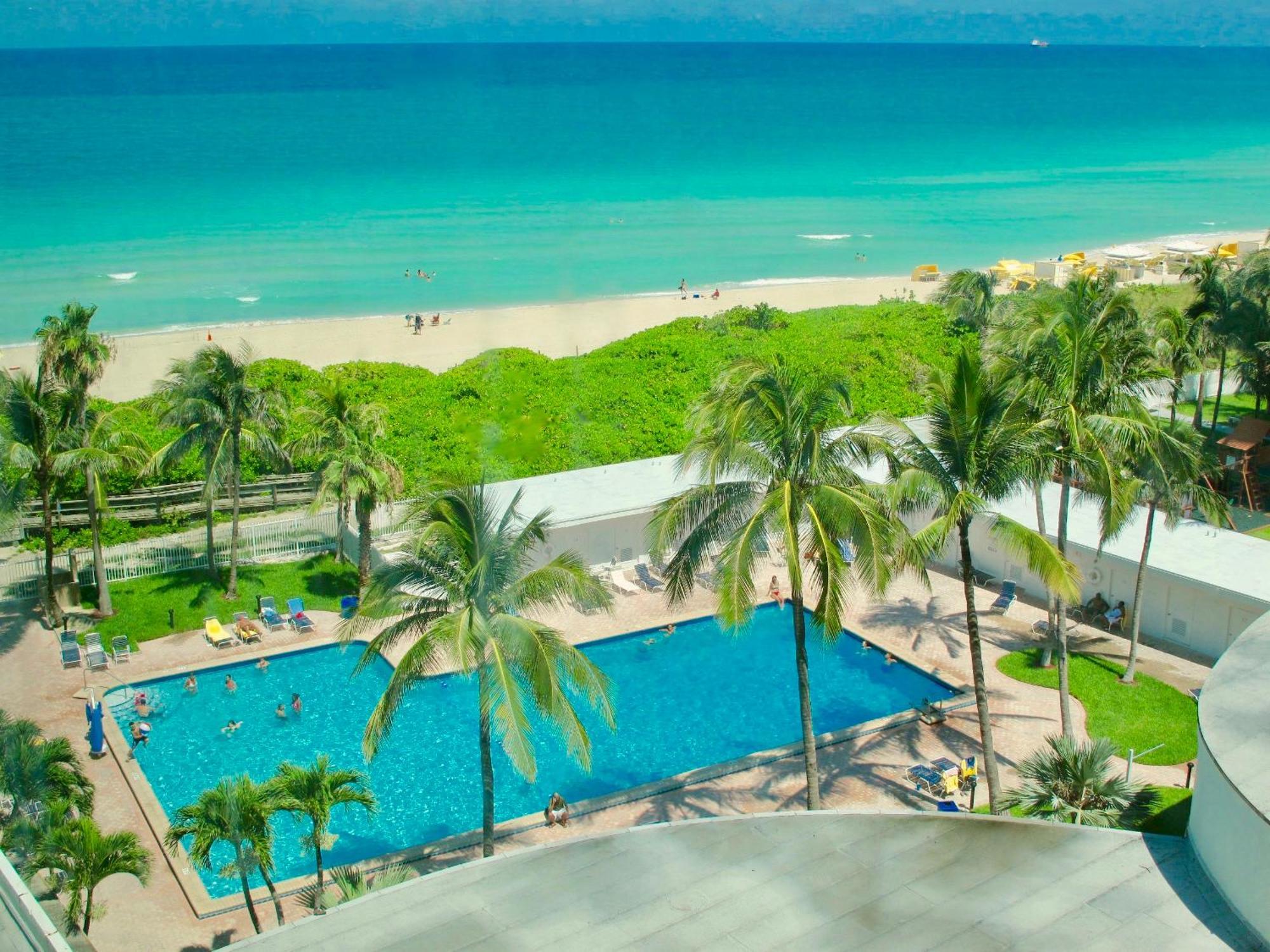Directly On The Beach With Pool & Ocean View ميامي بيتش المظهر الخارجي الصورة